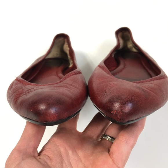 frye red flats